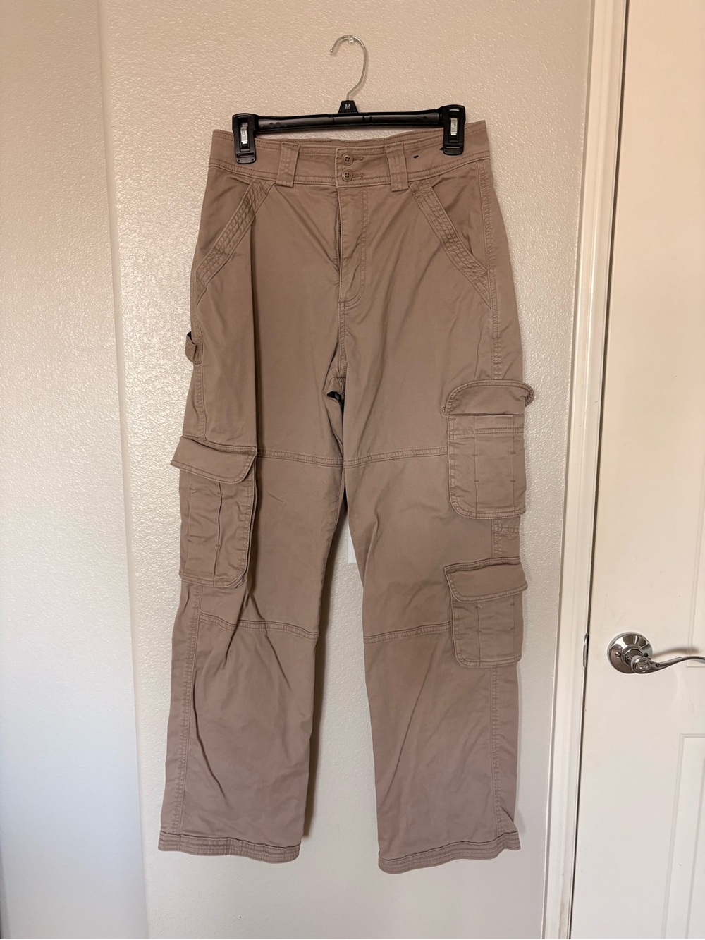Women’s Cargo Pants in Taupe
